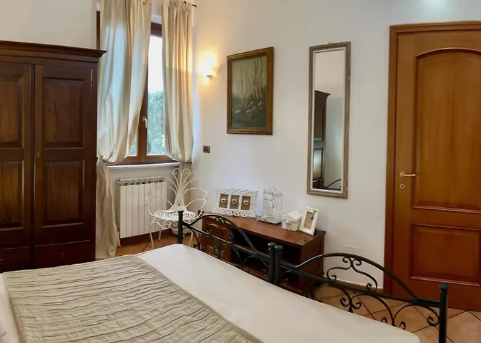 Casa Vacanze Moneglia 2 Camere Con Terrazza Nel Verde
